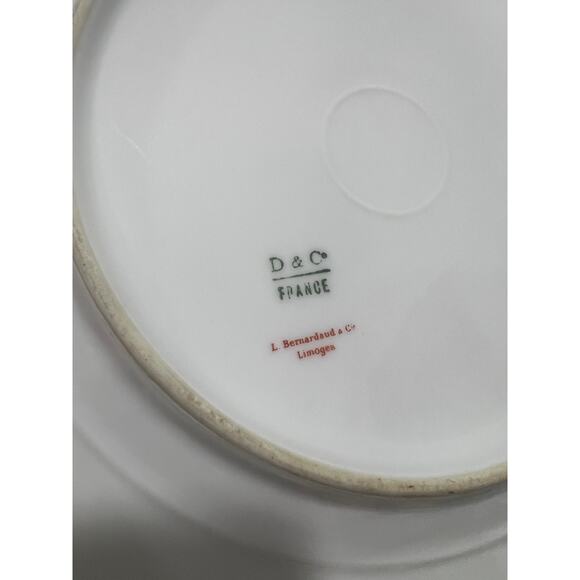 Vintage D & C France L. Bernardaud & Co. Limoges Clover Leaf Pattern 9.5" Salad - Picture 4 of 5
